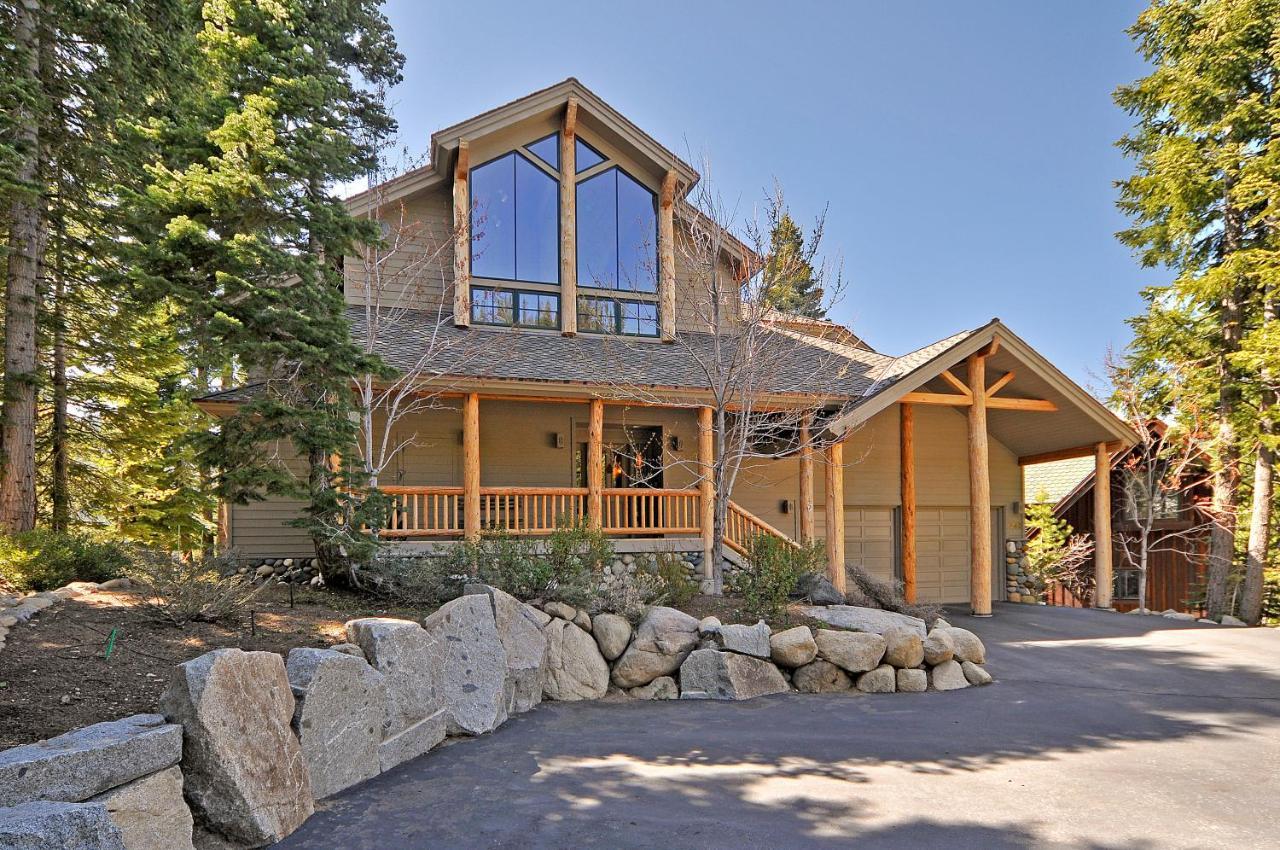 הוילה אולימפיק ואלי Sierra Crest At Palisades Tahoe - Secluded Luxury 5Br 5 Ba W Wood Fireplace מראה חיצוני תמונה